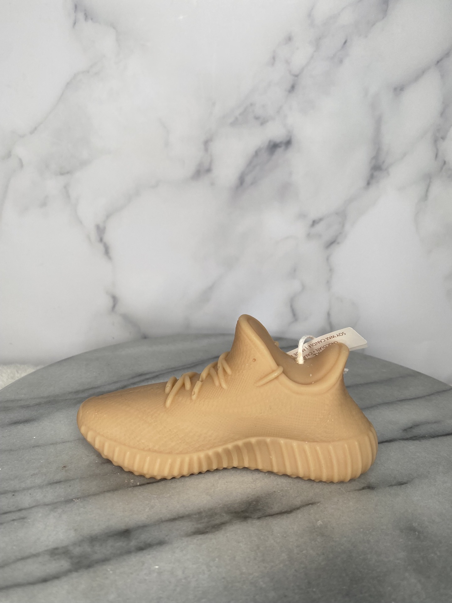 EEZy 350 Kicks candle